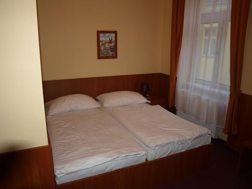 Hotell Zlata Vaha 3*